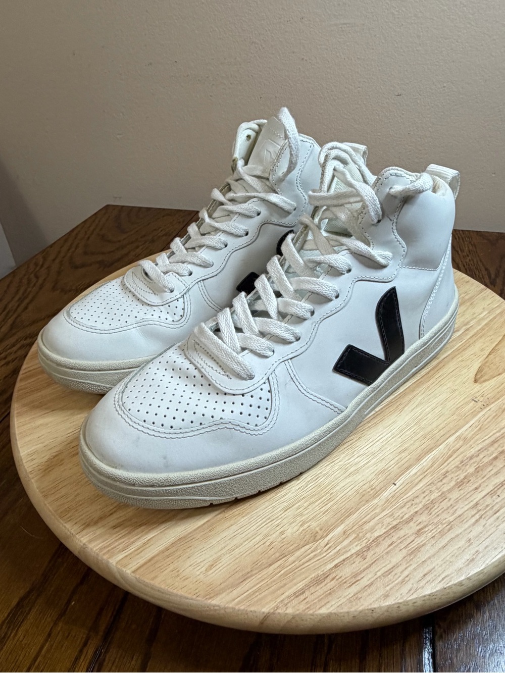 VEJA V15 Women’s high top sneakers shoes